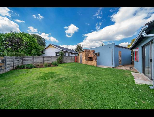 3 BEDROOM FREESTANDING FOR SALE IN LEACHVILLE